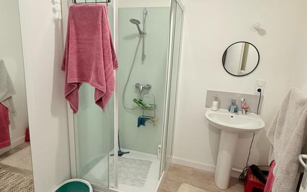 Immeuble à vendre    4 pièces •  Romans-sur-Isère