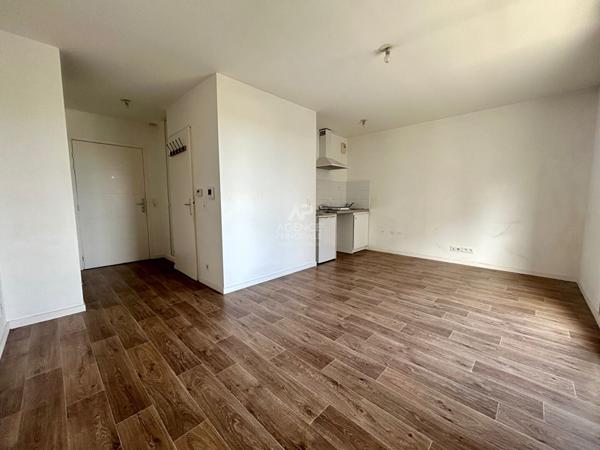 Appartement Carrieres Sous Poissy 1 pièce(s) 131 500 € **  - Référence  9335