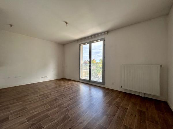Appartement Carrieres Sous Poissy 1 pièce(s) 131 500 € **  - Référence  9335