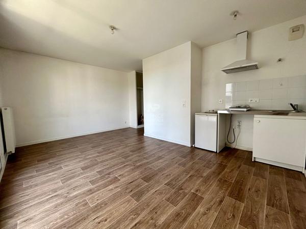 Appartement Carrieres Sous Poissy 1 pièce(s) 131 500 € **  - Référence  9335