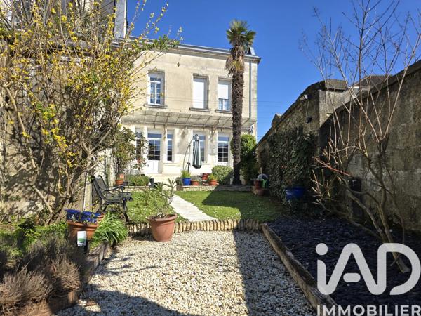 Maison à vendre 9 pièces 231 m² Cognac