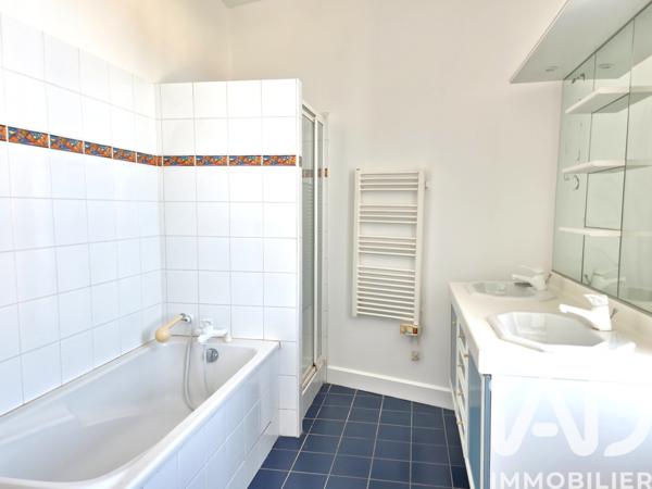 Maison à vendre 9 pièces 231 m² Cognac
