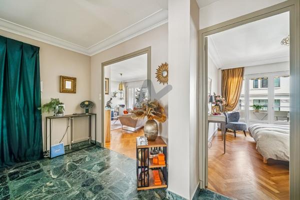 Lyon 6eme - Puvis de Chavanne: Un charmant appartement rénové de 76m2, 2 chambres, un balcon de 13m2.