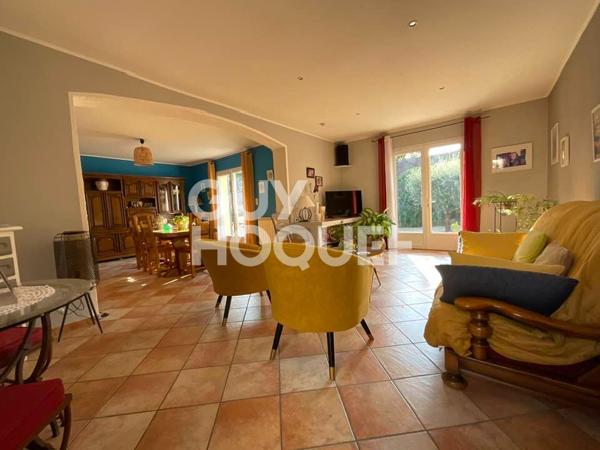 Villa spacieuse à vendre à Châteauneuf de Gadagne avec deux T2 indépendants