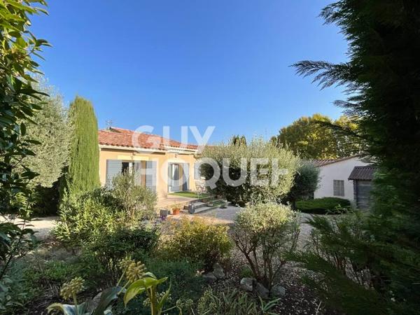 Villa spacieuse à vendre à Châteauneuf de Gadagne avec deux T2 indépendants