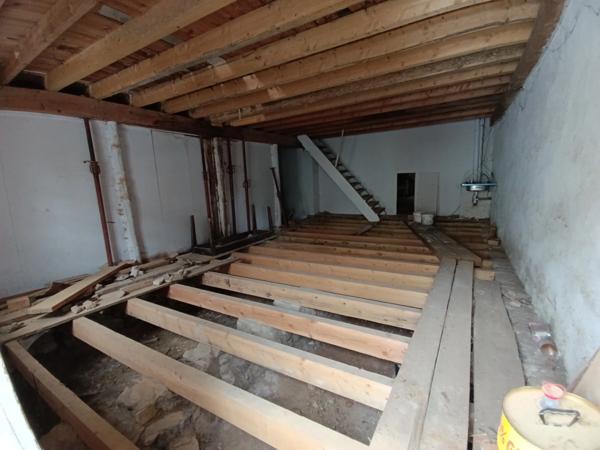 Immeuble + de 500 m2 FIX SAINT GENEYS (43)