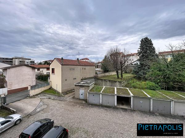 Appartement T4 centre de Vénissieux proche mairie
