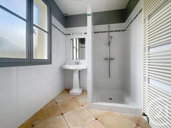 Maison à vendre  8 pièces - 185 m 2   LE MEUX  - 60