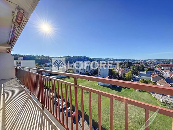 Achat appartement près de BOURGOIN JALLIEU - 4 pièce(s) - 73 m² - 169 000 €