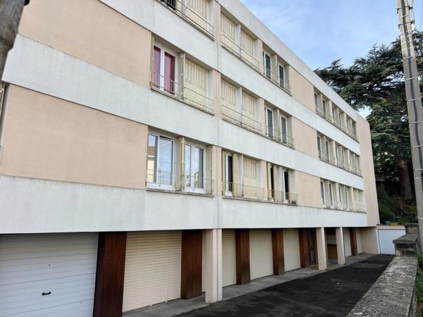 Appartement de type F3 Bis avec garage