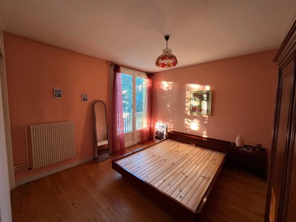 Appartement de type F3 Bis avec garage