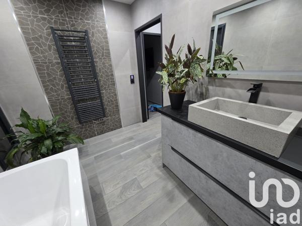 Maison à vendre 5 pièces 196 m² Lachapelle-sous-Aubenas