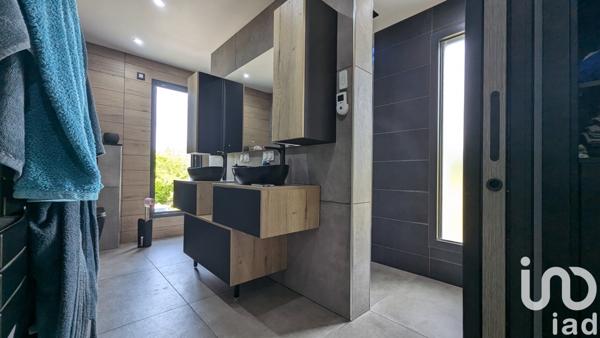 Maison à vendre 5 pièces 196 m² Lachapelle-sous-Aubenas