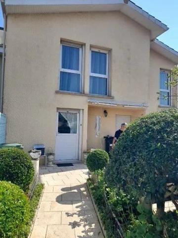 Location Maison de ville 5 pièces 105 m2 à Floirac