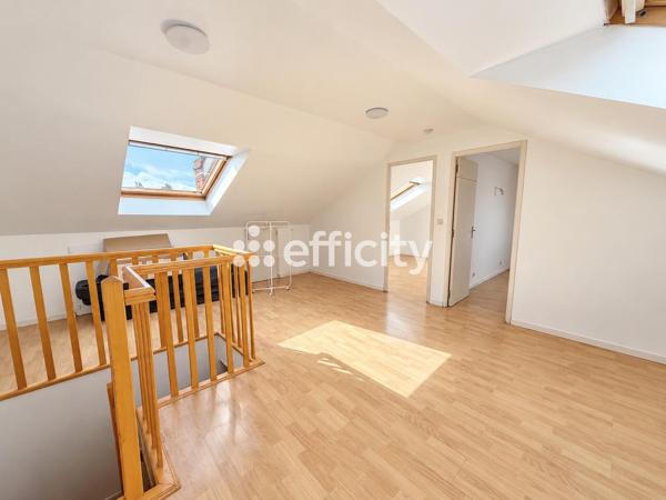 Maison
         6 pièces
        - 165 m² 189 900 € *