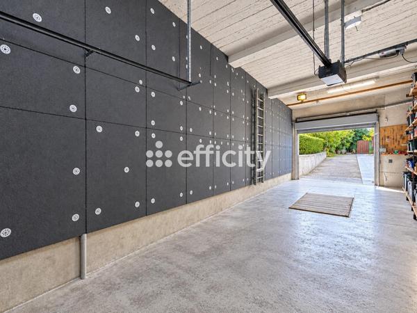 Maison
         6 pièces
        - 165 m² 189 900 € *