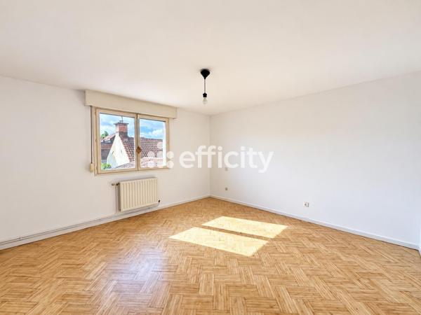 Maison
         6 pièces
        - 165 m² 189 900 € *
