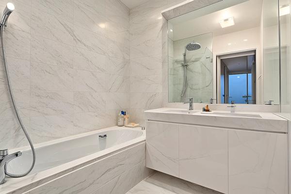 À VENDRE ? Appartement 3 pièces de 66 m² avec balcon, parking et cave