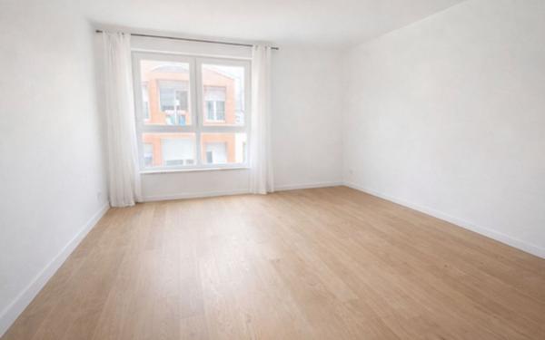 Appartement à louer    1 pièce •  Paris 20