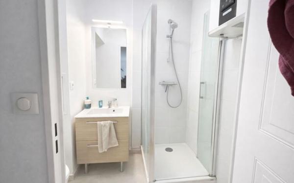 Appartement à louer    1 pièce •  Paris 20