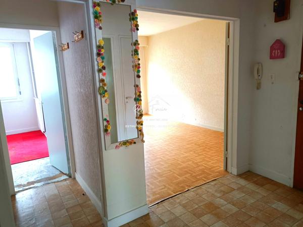 Bien situé, dans un quartier recherché proche de la gare SNCF à pied