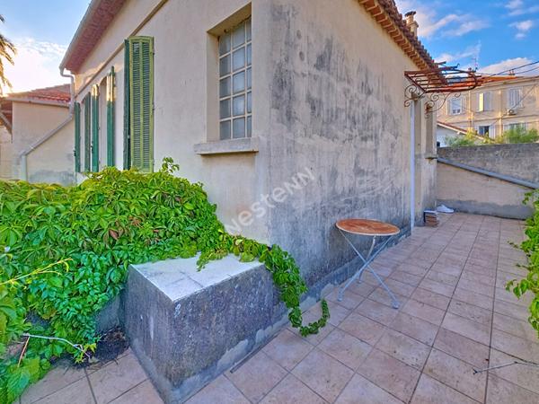 Toulon EST à proximité d'Ortolan Maison Toulon de 5 pièces de 110m²