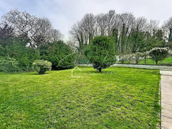 MAISON FAMILIALE, 5 CHAMBRES AVEC SOUS-SOL TOTAL