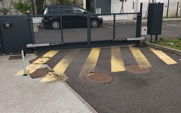 Stationnement à louer