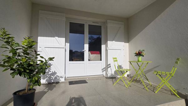 ENSEMBLE IMMOBILIER AVEC 3 MAISONS ET 1923 M2 DE TERRAIN A 700 M DE LA PLAGE