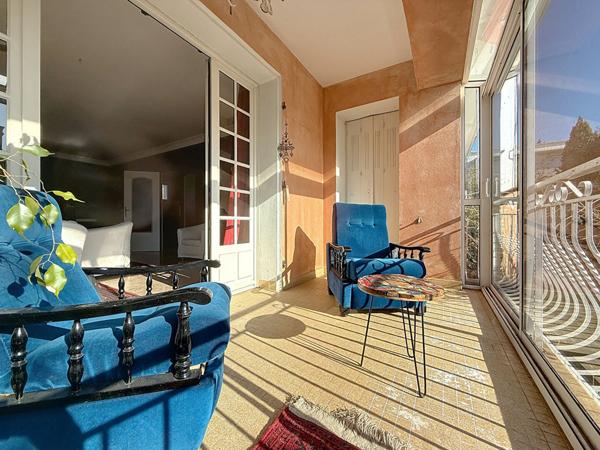 FONTLOZIER Maison atypique et charmante de 273 m² dont espace pro ou appartement indépendant