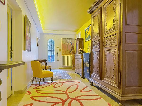 FONTLOZIER Maison atypique et charmante de 273 m² dont espace pro ou appartement indépendant