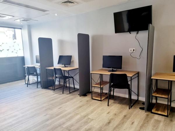 STUDIO MEUBLE INVESTISSEMENT LOCATIF METRO L11 à Rosny sous Bois Perrier