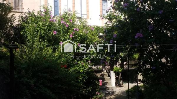 Spacieux T5 duplex avec extérieur centre ville