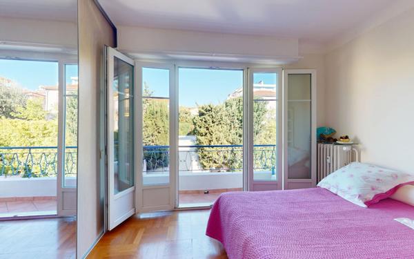 Appartement à vendre    2 pièces • 45,42 m2 Nice