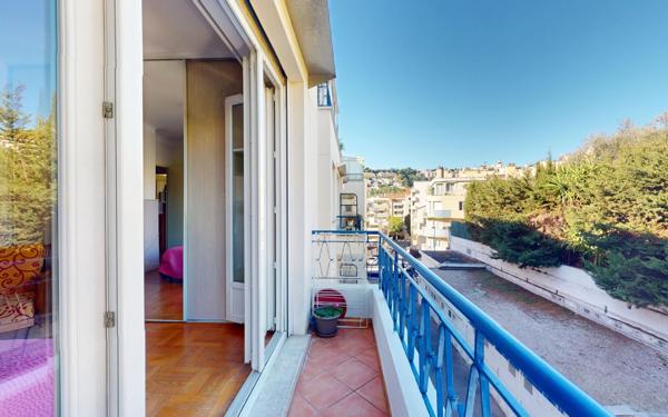 Appartement à vendre    2 pièces • 45,42 m2 Nice