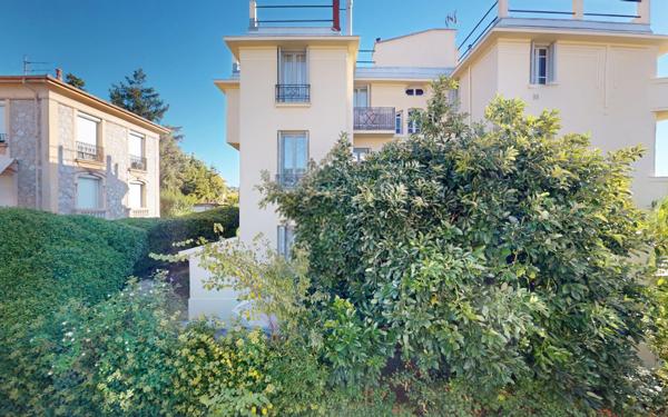 Appartement à vendre    2 pièces • 45,42 m2 Nice