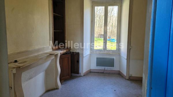 Maisons auvergnates (1 grande et 1 petite) avec terrain