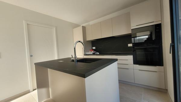 Maison à vendre 490 000 € Longueville 7 p 136 m² DPE A