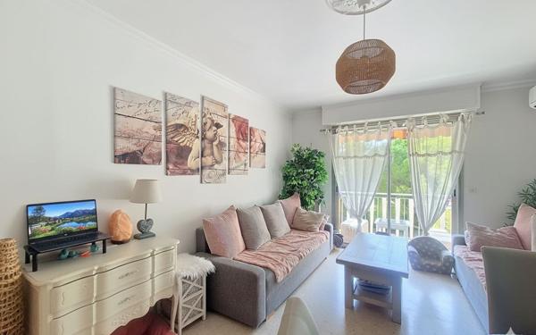 Appartement à vendre    4 pièces • 76,08 m2 Le Cannet