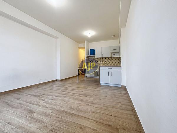 Location appartement Rochefort : 450 € - AJP Immobilier Rochefort