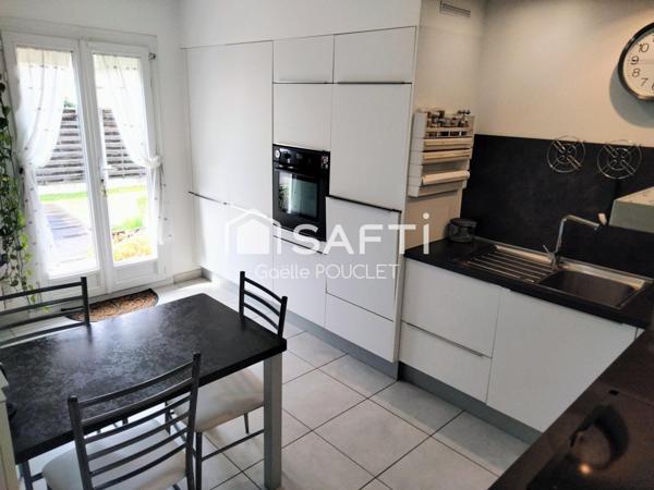 Maison familiale 4 chambres avec piscine – Cestas Bourg