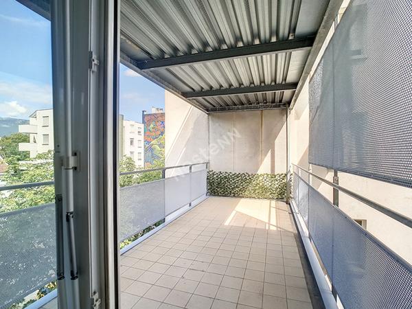 A VENDRE - Appartement 3 pièces à vendre à Grenoble - Calme et Lumineux