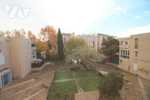 Appartement T3 agréable de 69m2 (Carrez) avec sa belle terrasse de 7m2, quartier Gèze (15e, Calade)