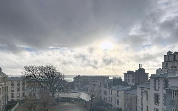 Appartement à vendre    2 pièces •  Brest