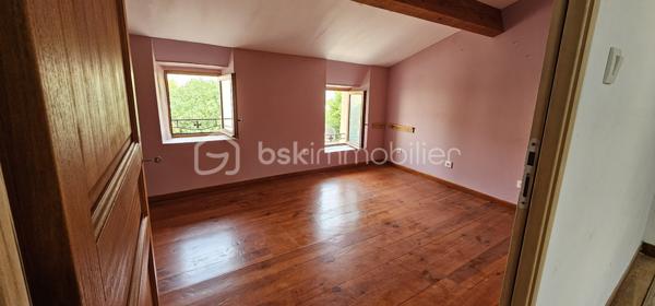 Maison ancienne de 255 m²