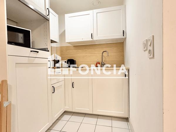 Location Studio meublé 25.62 m² - 3 PLACE JEANNE D?ARC Metz 57000