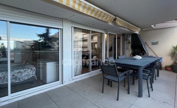 Appartement à vendre 2 pièces SAINT CYPRIEN PLAGE (66)avec grande terrasse vue mer et montagne /place de stationnement– Port / Plage à pied !