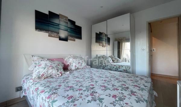 Appartement à vendre 2 pièces SAINT CYPRIEN PLAGE (66)avec grande terrasse vue mer et montagne /place de stationnement– Port / Plage à pied !