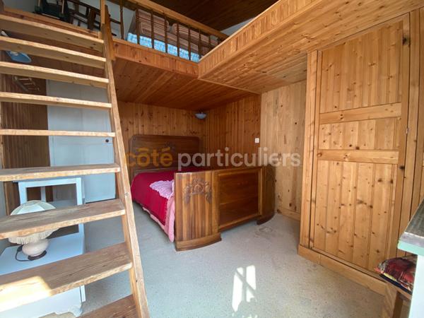 Vente
                Maison85,66 m² - 4 Pièces -
                    L AIGUILLON LA PRESQU ILE (85460)