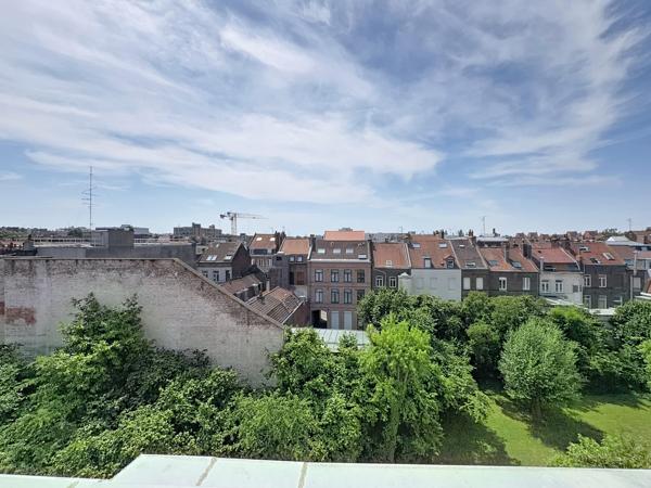 A 100m de la Catho Type 3 avec balcon et parking